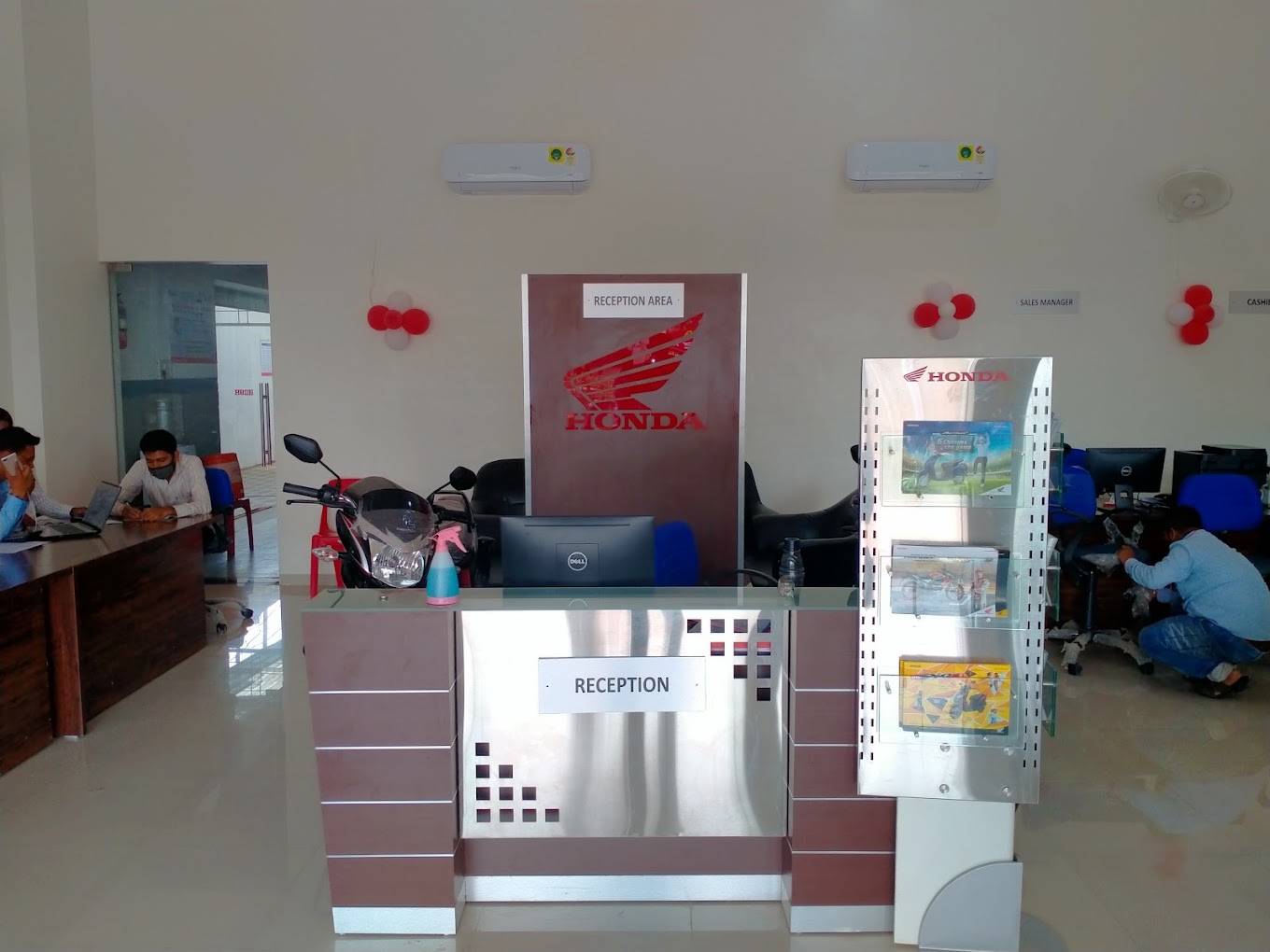 Ashapura HONDA Two Wheeler Motorcycle and Scooter Showroom
