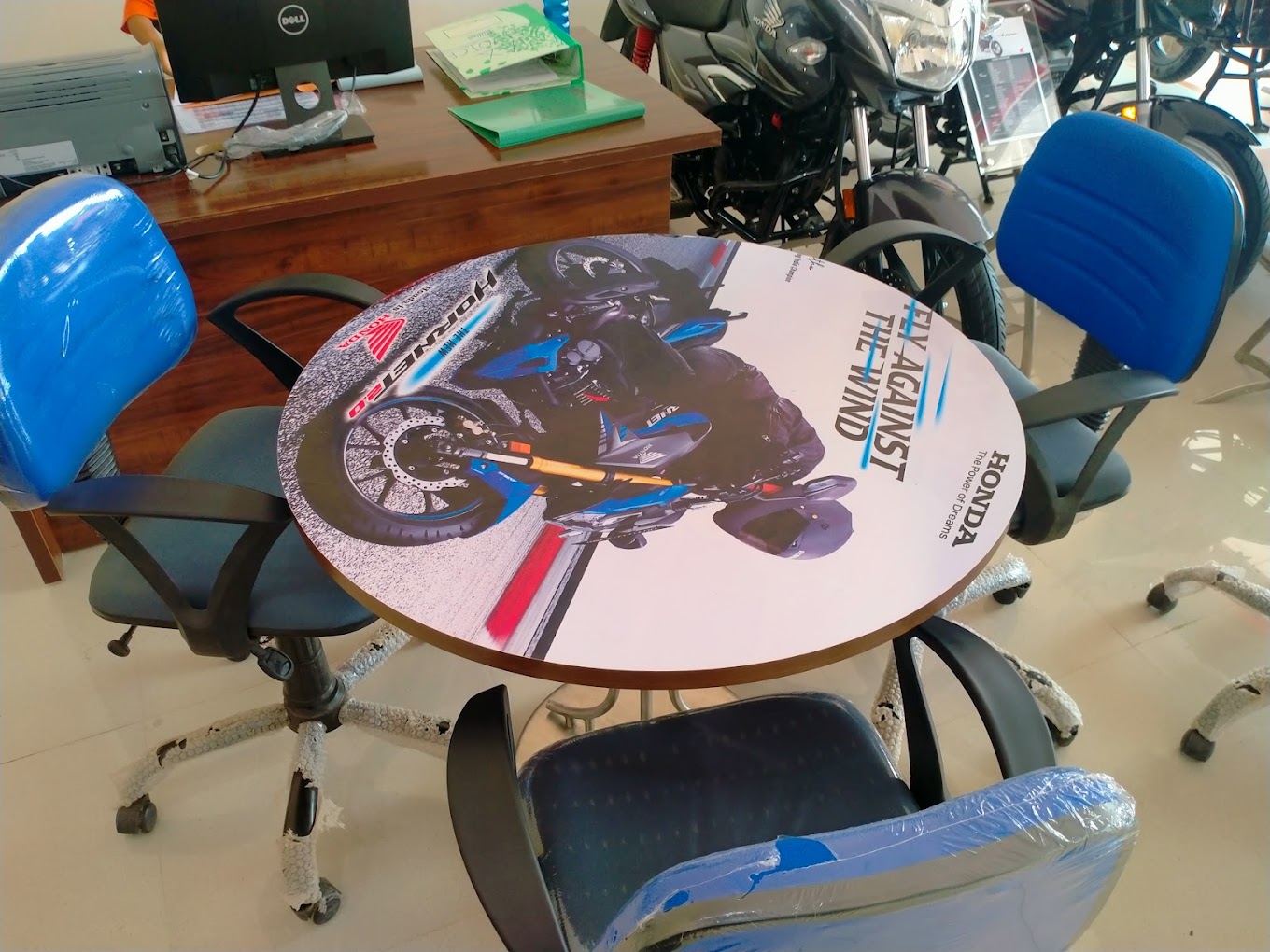 Ashapura HONDA Two Wheeler Motorcycle and Scooter Showroom