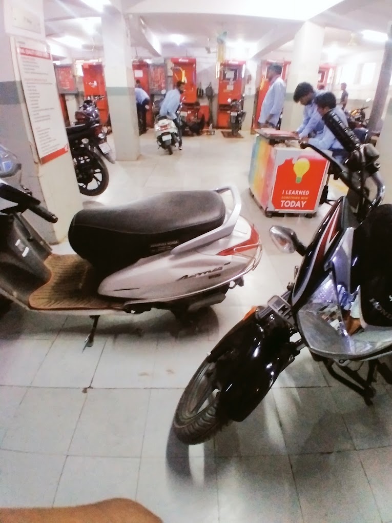 Ashapura Honda Motors Two Wheeler and Scooty Showroom